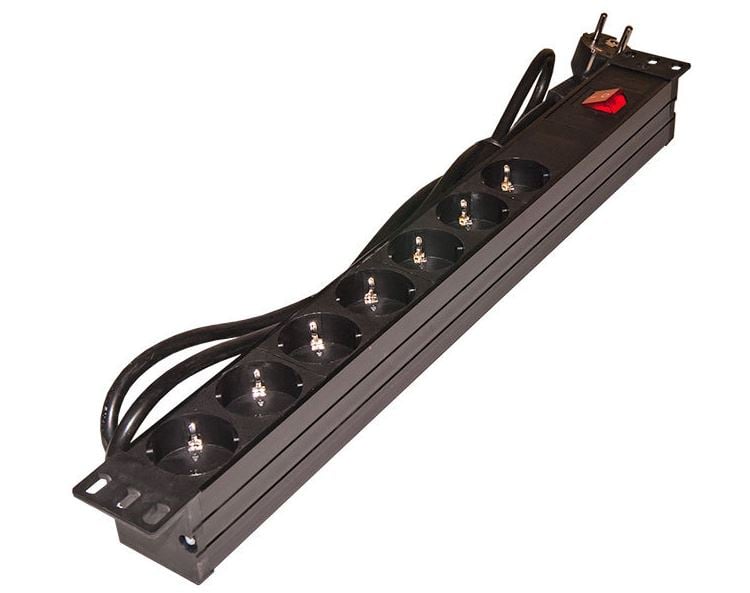 Rainbow Rack 230 V-os elosztó 19"-os 7aljzattal kapcsolóval