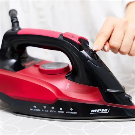 MPM MZE-27  2400W  Vasaló Piros-fekete