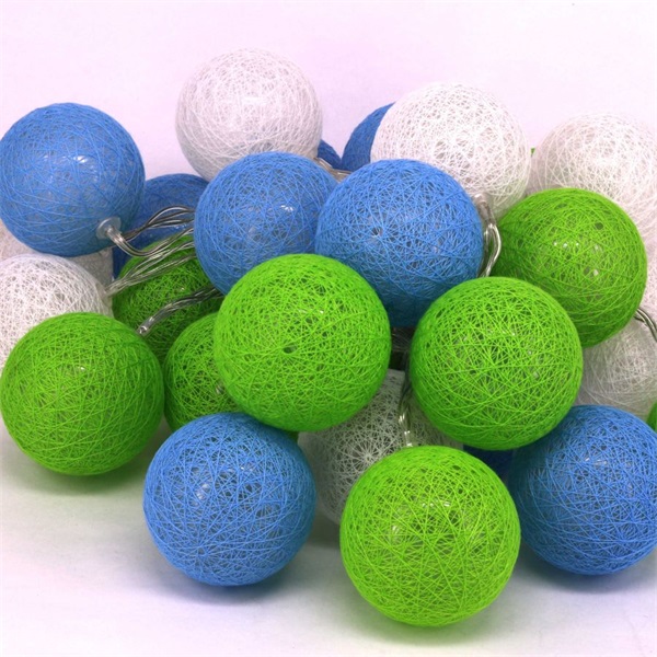 IRIS Gömb alakú 6cm/színes fonott/4,5m/zöld-kék-fehér/30db LED-es/USB-s fénydekoráció  (104-47) IRIS Gömb alakú 6cm/színes fonott/4,5m/zöld-kék-fehér/30db LED-es/USB-s fénydekoráció  (104-47)