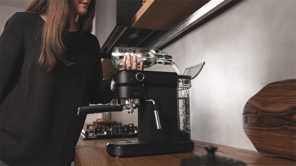 Cafelizzia 790 Black Pro karos presszó kávéfőző Cafelizzia 790 Black Pro karos presszó kávéfőző