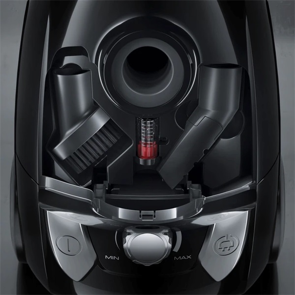 Electrolux EEG43WR porzsákos porszívó piros