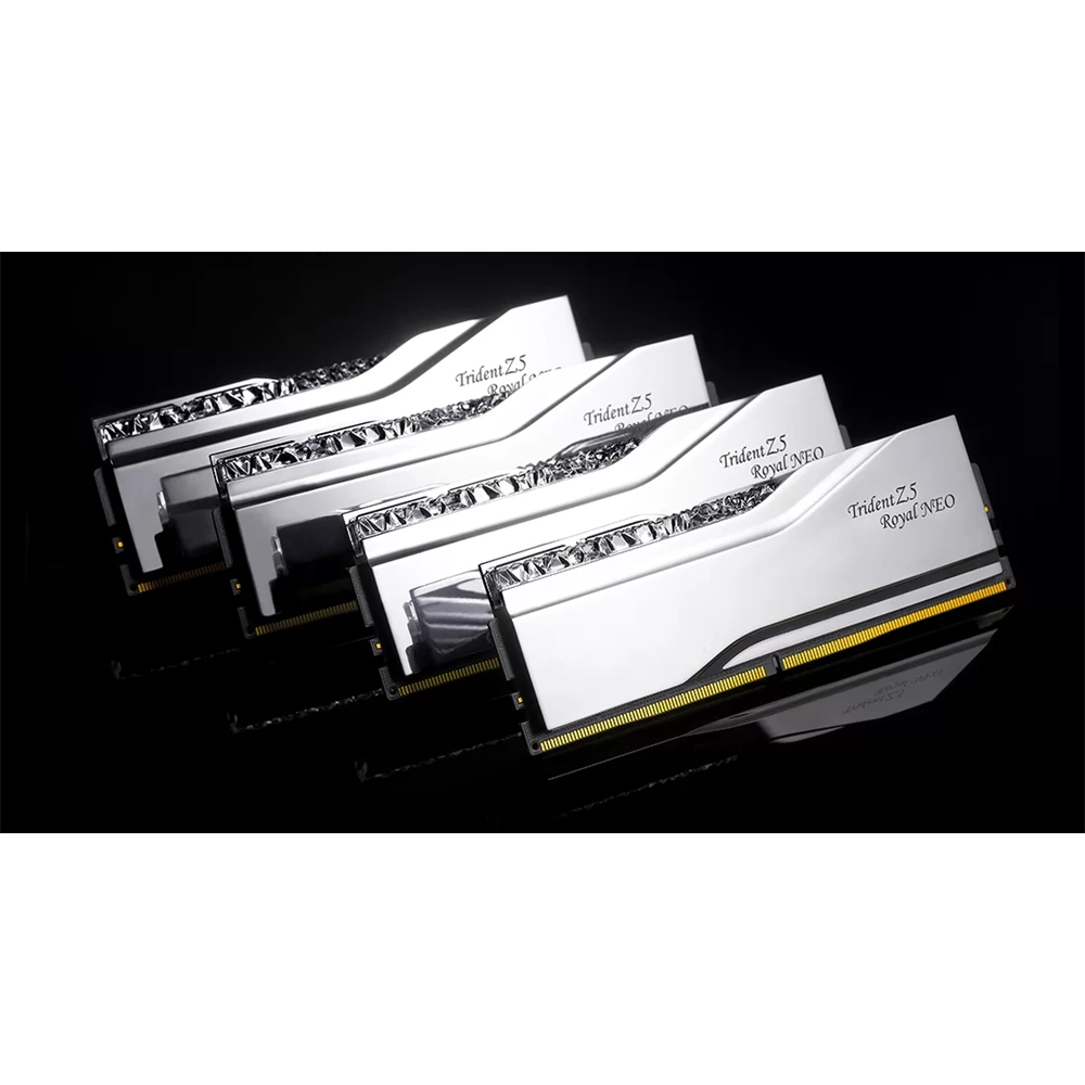 G.SKILL 32GB DDR5 8000MHz Kit(2x16GB) Trident Z5 Royal Neo RGB Memória Ezüst
