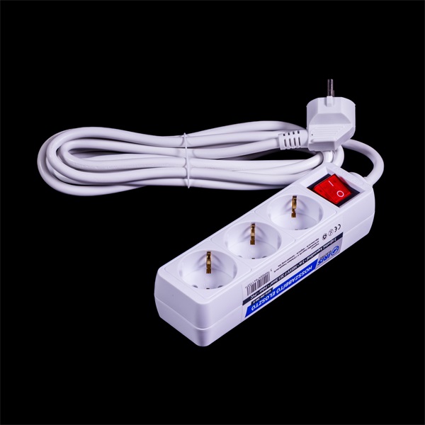 IRIS Electric IEPS-3W-1,5M-K Hosszabbító elosztó 3 aljzattal, kapcsolóval, 1,5m fehér IRIS Electric IEPS-3W-1,5M-K Hosszabbító elosztó 3 aljzattal, kapcsolóval, 1,5m fehér