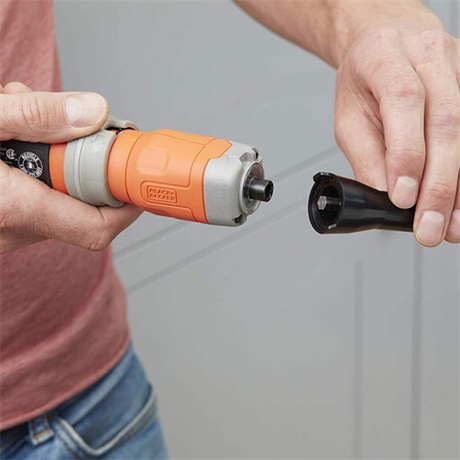 Black and Decker BCF603C-QW RÚDCSAVAROZÓ TÖLTŐKÁBELLEL DOBOZBAN