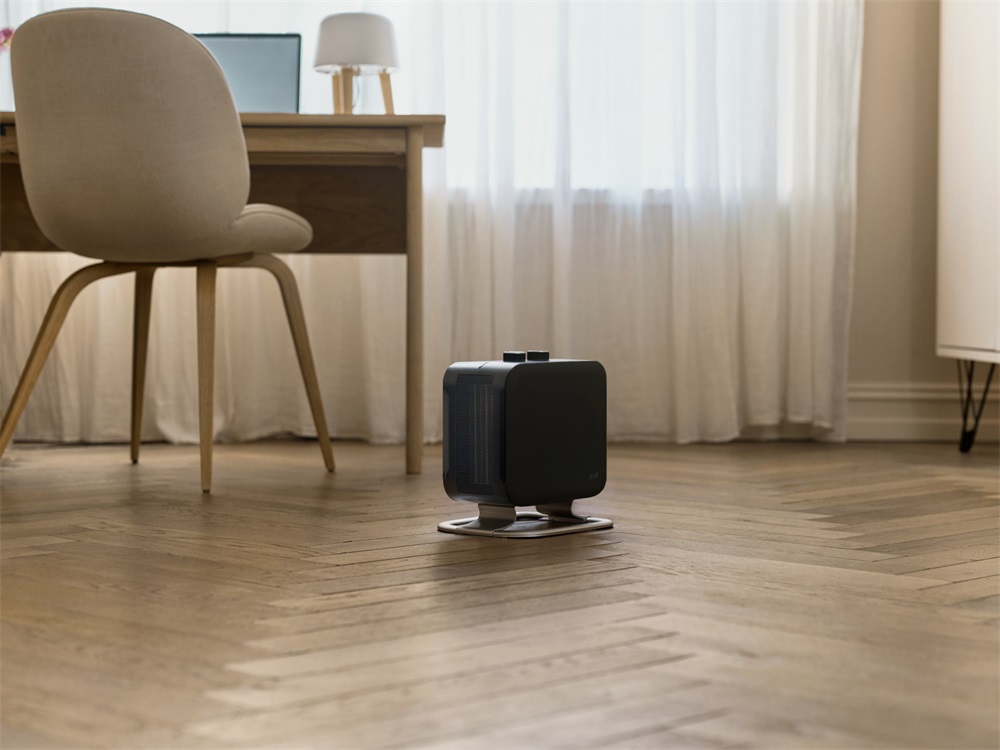 COMPACT CUS1800MECFOOT-BLACK fűtőventilátor 1800W Fekete
