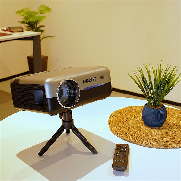 Everest PJ03  FullHD   8000 AL  300 ANSI Bluetooth állvány Projektor 