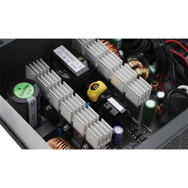 DeepCool PF750 80 Plus Aktív PFC 750W  12cm Tápegység 