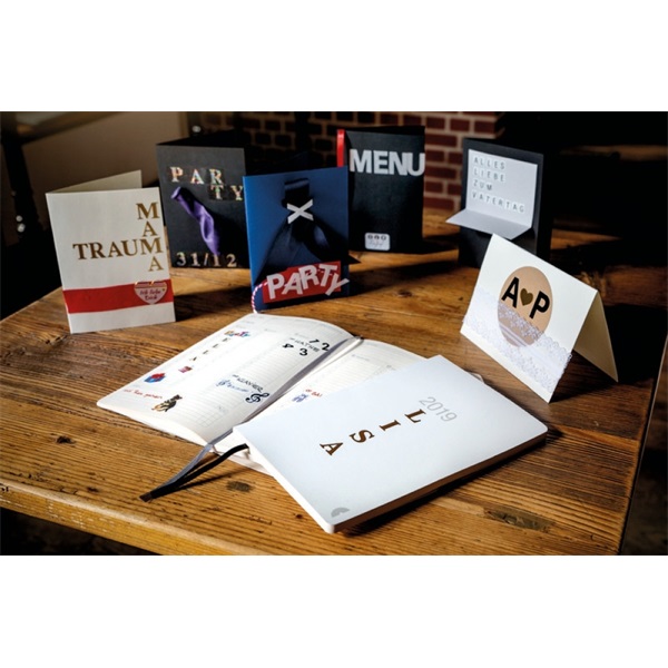 Avery 3781 38pt időjárásálló számok fekete matrica Avery 3781 38pt időjárásálló számok fekete matrica