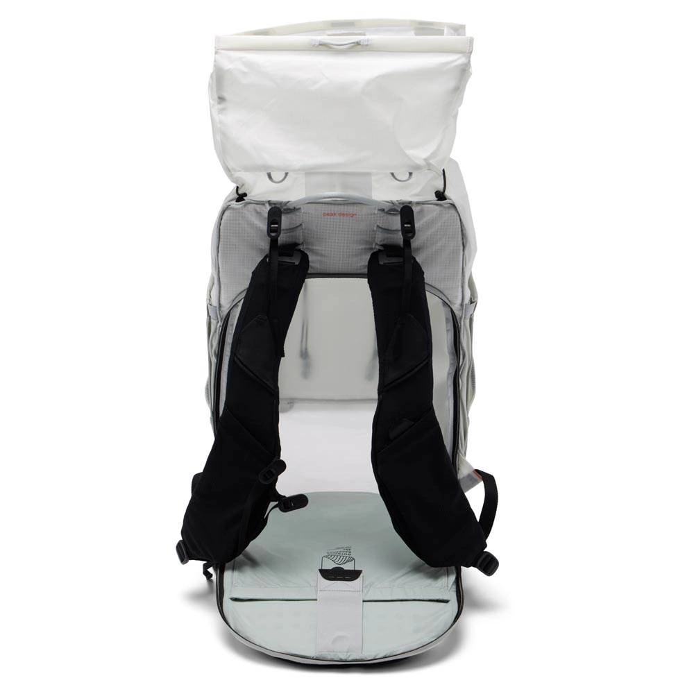 Peak Design Outdoor Backpack 45L  Fehér-Szürke