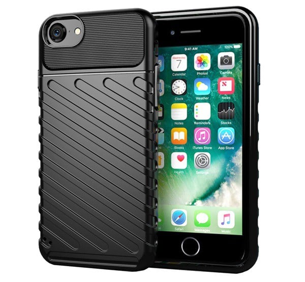 Szilikon telefonvédő (közepesen ütésálló, csíkos, dombor minta) FEKETE [Apple iPhone SE 3 (2022)]