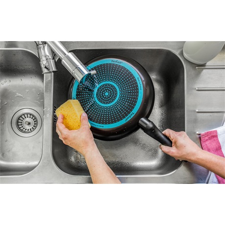 Tefal B5540673 Easy Cook & Clean serpenyő 28cm