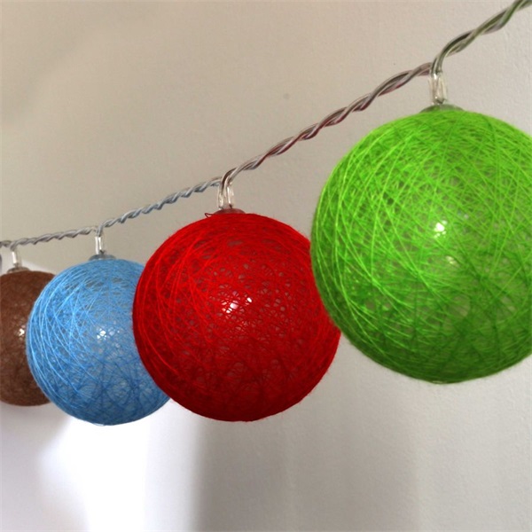 IRIS Gömb alakú 6cm/színes fonott/3m/barna-piros-kék-zöld/20db LED-es/USB-s fénydekoráció  (104-29)