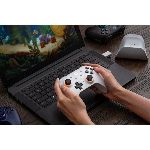 8BitDo Ultimate 2 Nintendo Switch / Switch 2 / PC Hall-Effect vezeték nélküli kontroller Fehér