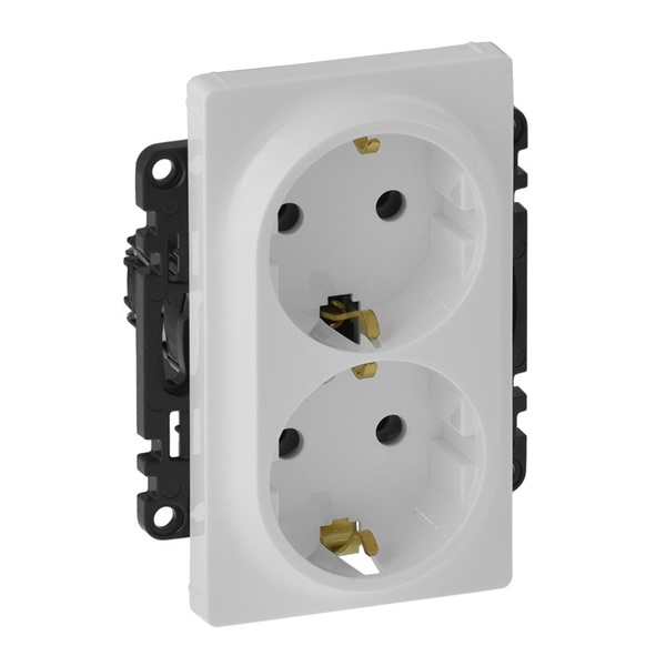 Legrand 753127 Valena Life gyermekvédelem nélkül/ fehér 2x2P+F csatlakozóaljzat Legrand 753127 Valena Life gyermekvédelem nélkül/ fehér 2x2P+F csatlakozóaljzat