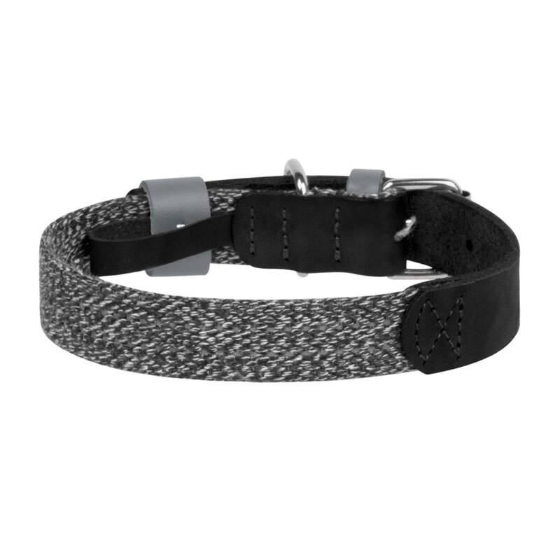 Dog collar made of natural leather and recycled material with QR code Waudog size L, width 25 mm, black Dog collar made of natural leather and recycled material with QR code Waudog size L, width 25 mm, black