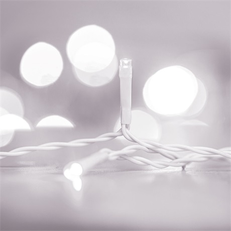 Family Decor 58901C LED FÉNYFÜGGÖNY 4,2 M KÖZÉPFEHÉR