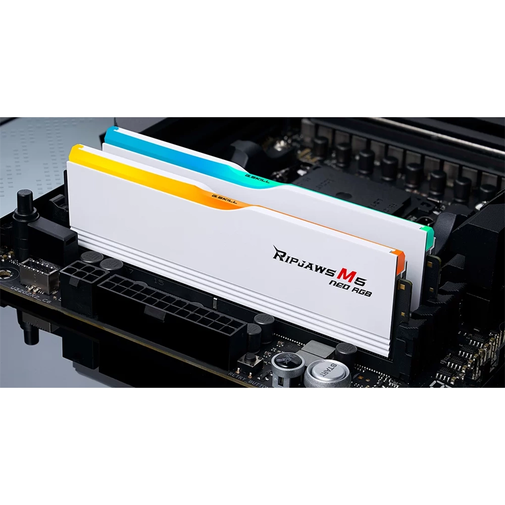 G.SKILL Ripjaws M5 Neo DDR5-6400Mhz CL32-40-40-102 1.40V 32GB Kit2 (2x16GB)AMD EXPO Memória Fehér