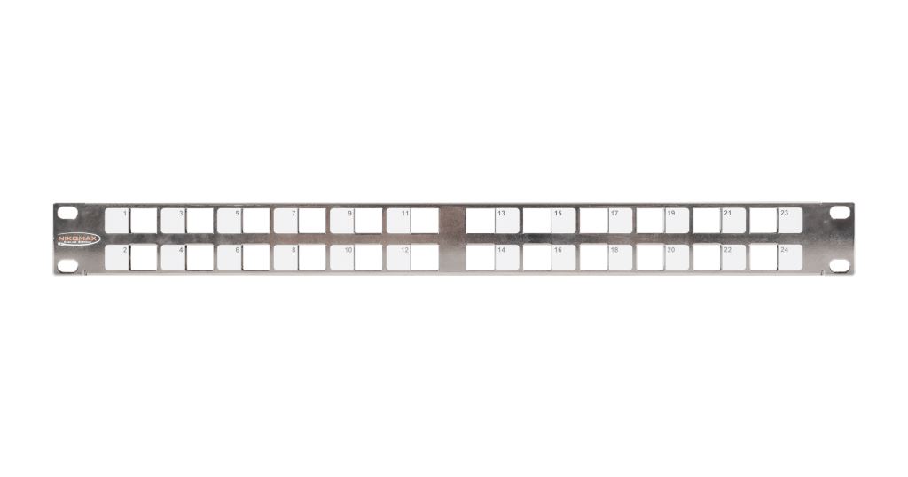 Nikomax patch panel 24 port 1U döntött (NMC-RP24-BLANK-AN-1U-MT)