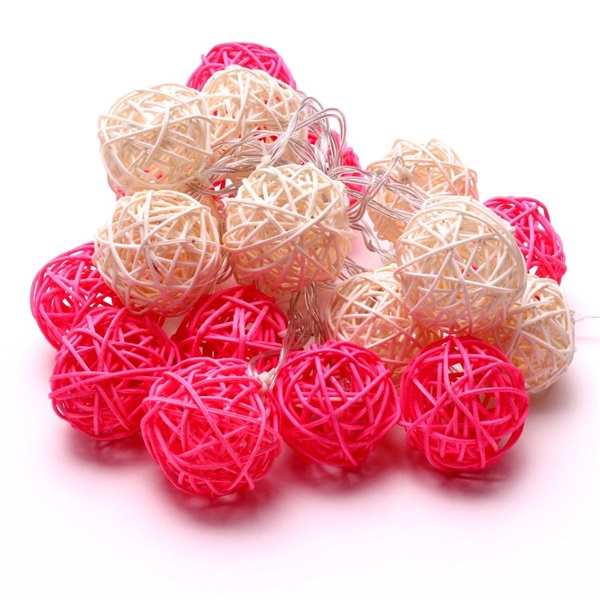 IRIS Gömb alakú fonott/rattan/4m/fehér/20db LED-es/3xAA elemes fénydekoráció  (101-01) IRIS Gömb alakú fonott/rattan/4m/fehér/20db LED-es/3xAA elemes fénydekoráció  (101-01)