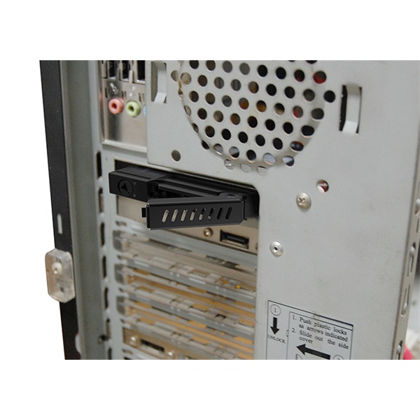 Chieftec CMR-125 HDD/SSD 1xPCI Slot for 1x2,5" Fekete