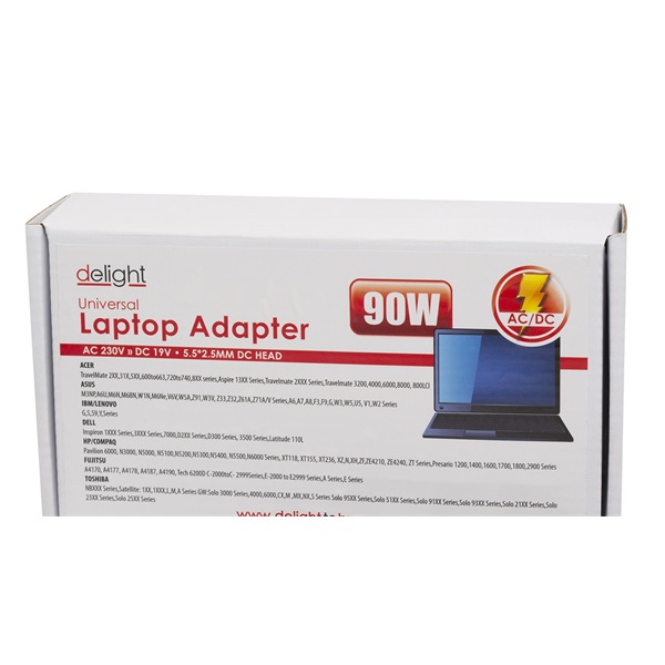 PRC Delight Univerzális laptop/notebook töltő adapter tápkábellel  (55366)