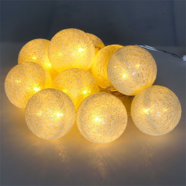 IRIS Gömb alakú 6cm/színes fonott/1,5m/meleg fehér/10db LED-es/USB-s fénydekoráció (104-12) IRIS Gömb alakú 6cm/színes fonott/1,5m/meleg fehér/10db LED-es/USB-s fénydekoráció (104-12)