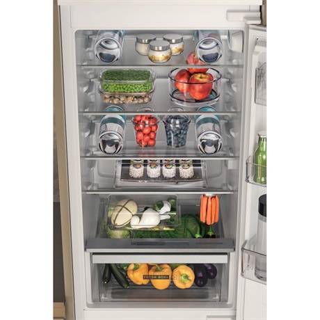 Whirlpool WHC18D011C2 Beépíthető alulfagyasztós hűtőszekrény