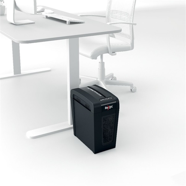 Rexel Secure X8-SL Whisper-Shred konfetti iratmegsemmisítő (2020126EU)