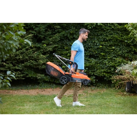 Black and Decker BCMW33184L2-QW   2db 4 AH akkumulátorral és gyorstöltővel Akkumulátoros fűnyíró