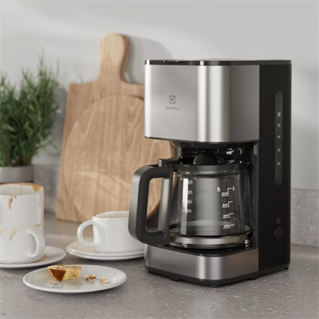 Electrolux E3CM1-3ST filteres kávéfőző gránitszürke
