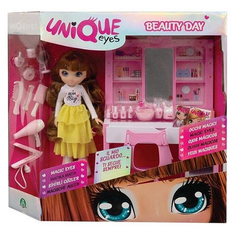 Giochi Preziosi Unique Eyes Bűvös szemű baba szépségszalonnal Sophie (MYM02000)