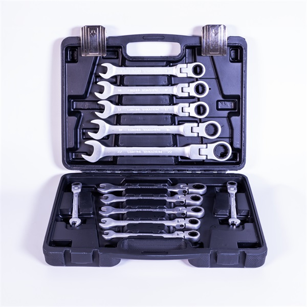 IRIS TOOLS GW-012-032 12 darabos csuklós racsnis kombinált csavarkulcs készlet IRIS TOOLS GW-012-032 12 darabos csuklós racsnis kombinált csavarkulcs készlet