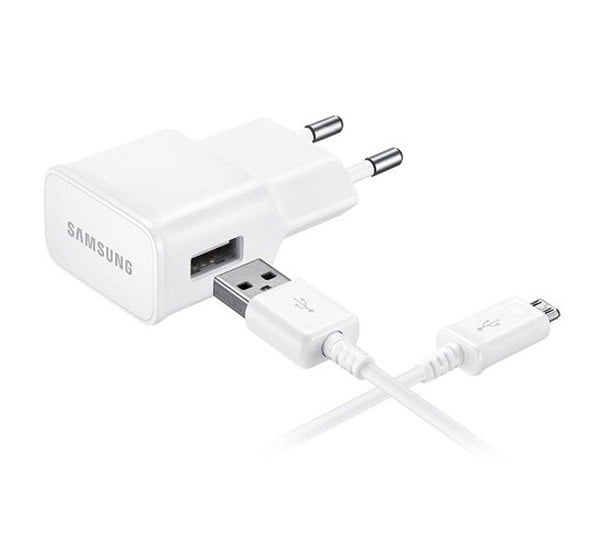 SAMSUNG hálózati töltő USB aljzat (5V / 1550 mA + ECB-DU4AWE microUSB kábel) FEHÉR (EP-TA50EWE_ECB-DU4AWE) SAMSUNG hálózati töltő USB aljzat (5V / 1550 mA + ECB-DU4AWE microUSB kábel) FEHÉR (EP-TA50EWE_ECB-DU4AWE)