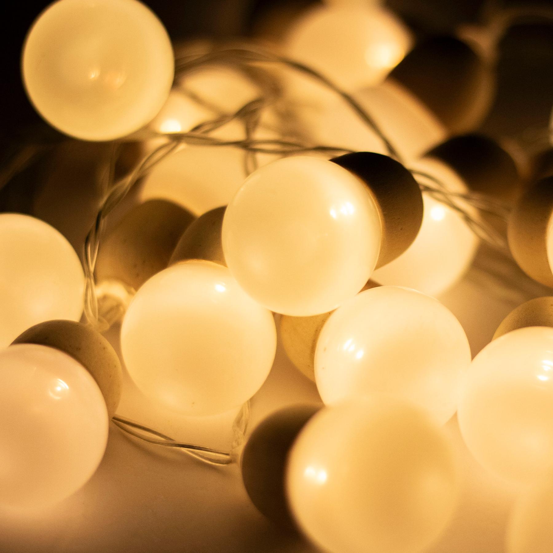 Home  LED-es gömb fényfüzér, 20 melegfehér LED, elemes, ~3m hossz, átlátszó vezeték, fa + műanyag (MLC20B)