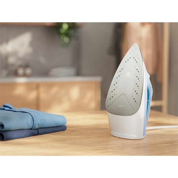 Electrolux E5SI2-4CB Care 500 kék gőzölős vasaló Electrolux E5SI2-4CB Care 500 kék gőzölős vasaló