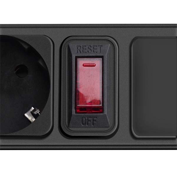 Akyga AK-SP-06A 1,8m 5 aljzat túlfeszültségvédő fekete elosztó Akyga AK-SP-06A 1,8m 5 aljzat túlfeszültségvédő fekete elosztó