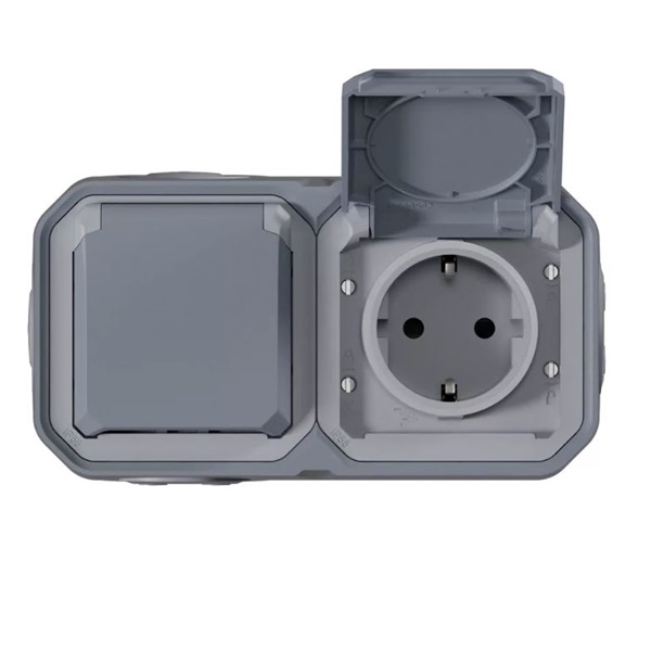 Legrand Plexo 55 falon kívüli 2x2P+F elővezetékezett vízszintes csatlakozóaljzat csapófedéllel összeszerelt Szürke