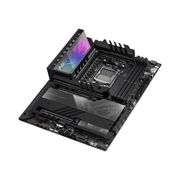 ASUS ROG CROSSHAIR X670E HERO alaplap