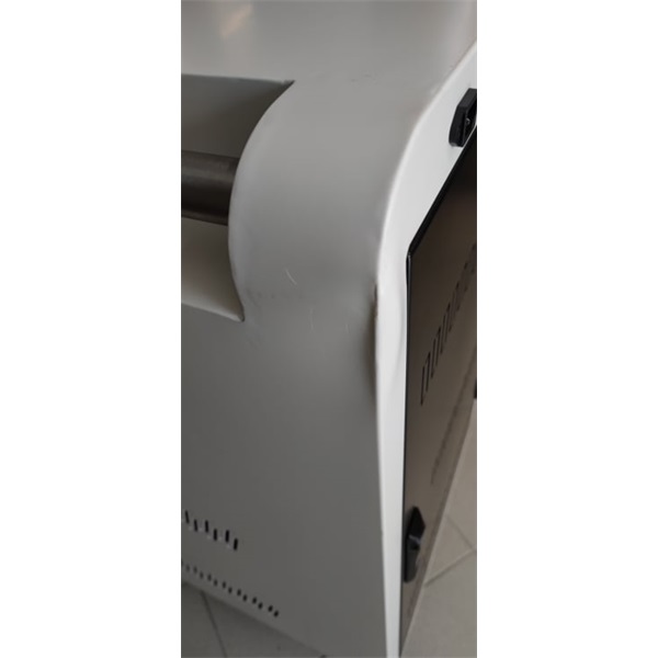 SKC AVA Trolley notebook töltő és tároló szekrény UV fertőtlenítő lámpával (enyhén sérült)