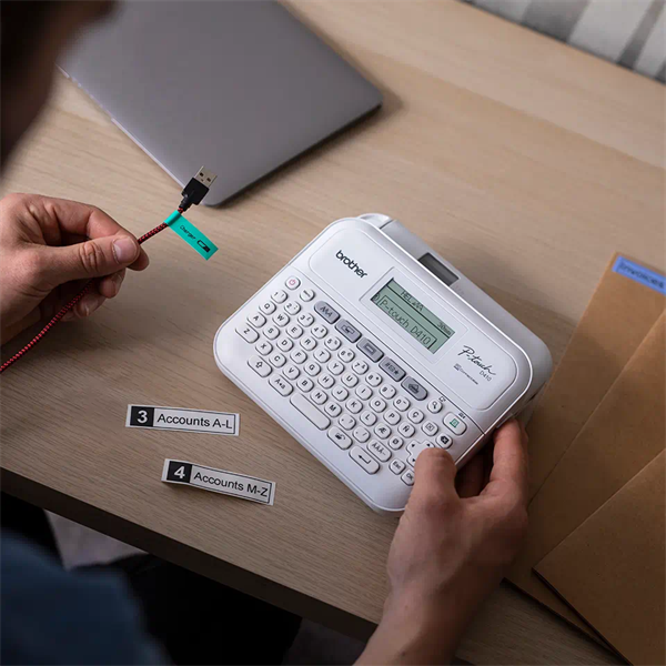 BROTHER PT-D410Y asztali TZe 3,5-18mm könnyen olvasható grafikus kijelző P-touch Címkenyomtató 