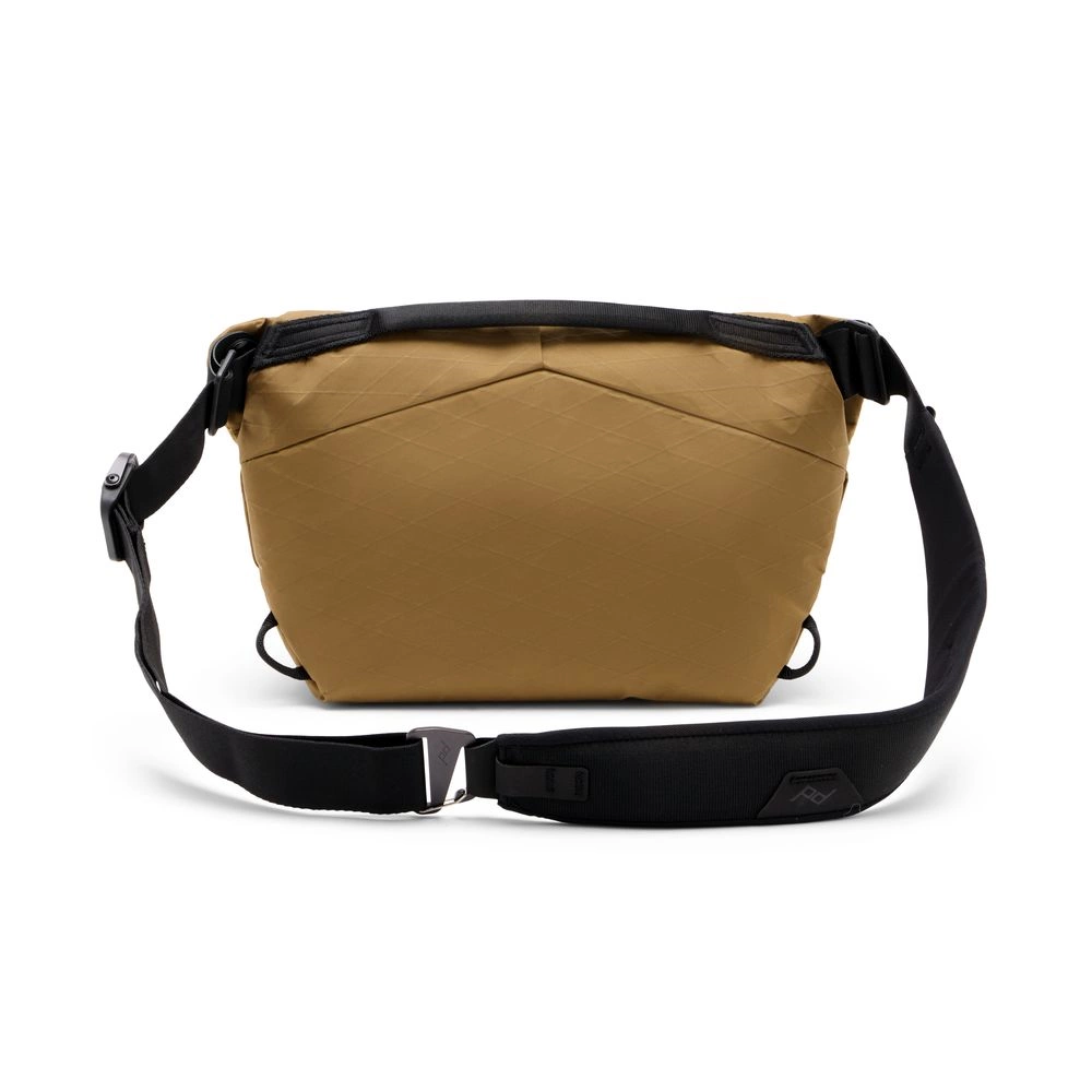 PEAK DESIGN Everyday Sling 3L v2 Prérifarkas PEAK DESIGN Everyday Sling 3L v2 Prérifarkas