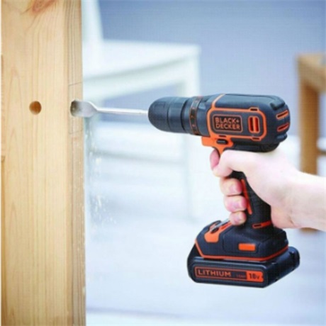 Black and Decker BDCDC18K-QW AKKUS FÚRÓ-CSAVARÓZÓ KOFFERBEN