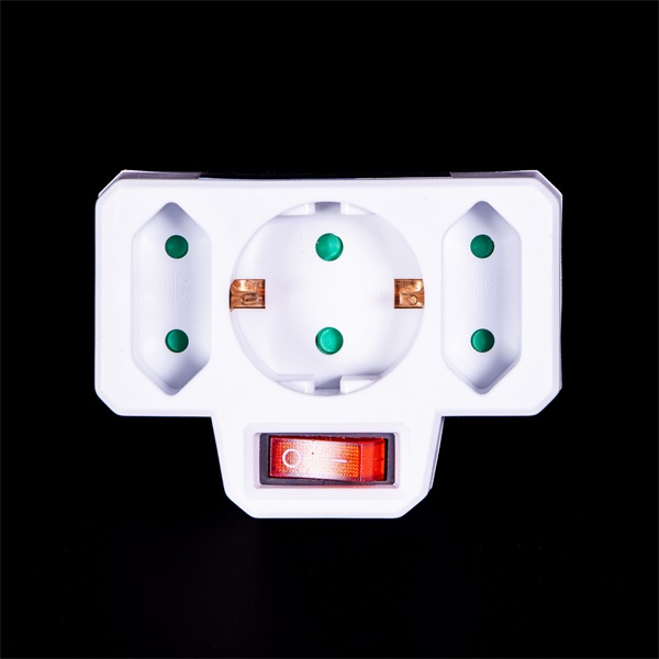 IRIS Electric IEA-3W-K fali elosztó kapcsolóval, 3 aljzat 1 földelt+2 földeletlen) 1X16A,2X2.5A IRIS Electric IEA-3W-K fali elosztó kapcsolóval, 3 aljzat 1 földelt+2 földeletlen) 1X16A,2X2.5A