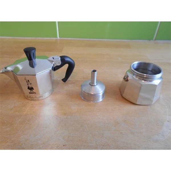 Bialetti Moka Express 2 személyes kávéfőző (1168)