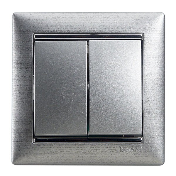 Legrand 770105 Valena alumínium csillárkapcsoló Legrand 770105 Valena alumínium csillárkapcsoló