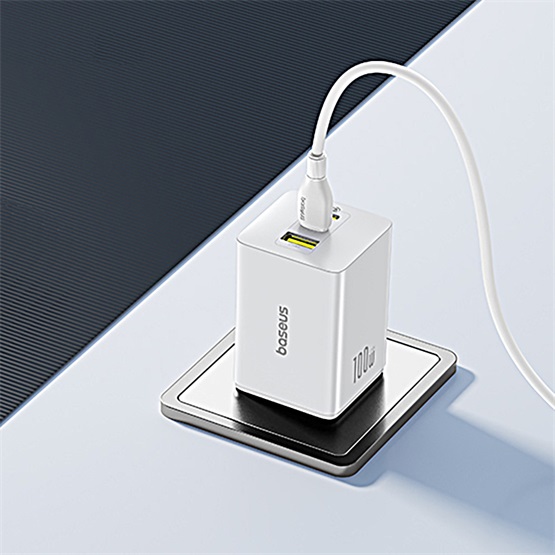 Baseus EnerFill FE11 100W 2×USB Type-C + 1×USB Type-A hálózati gyorstöltő Fehér