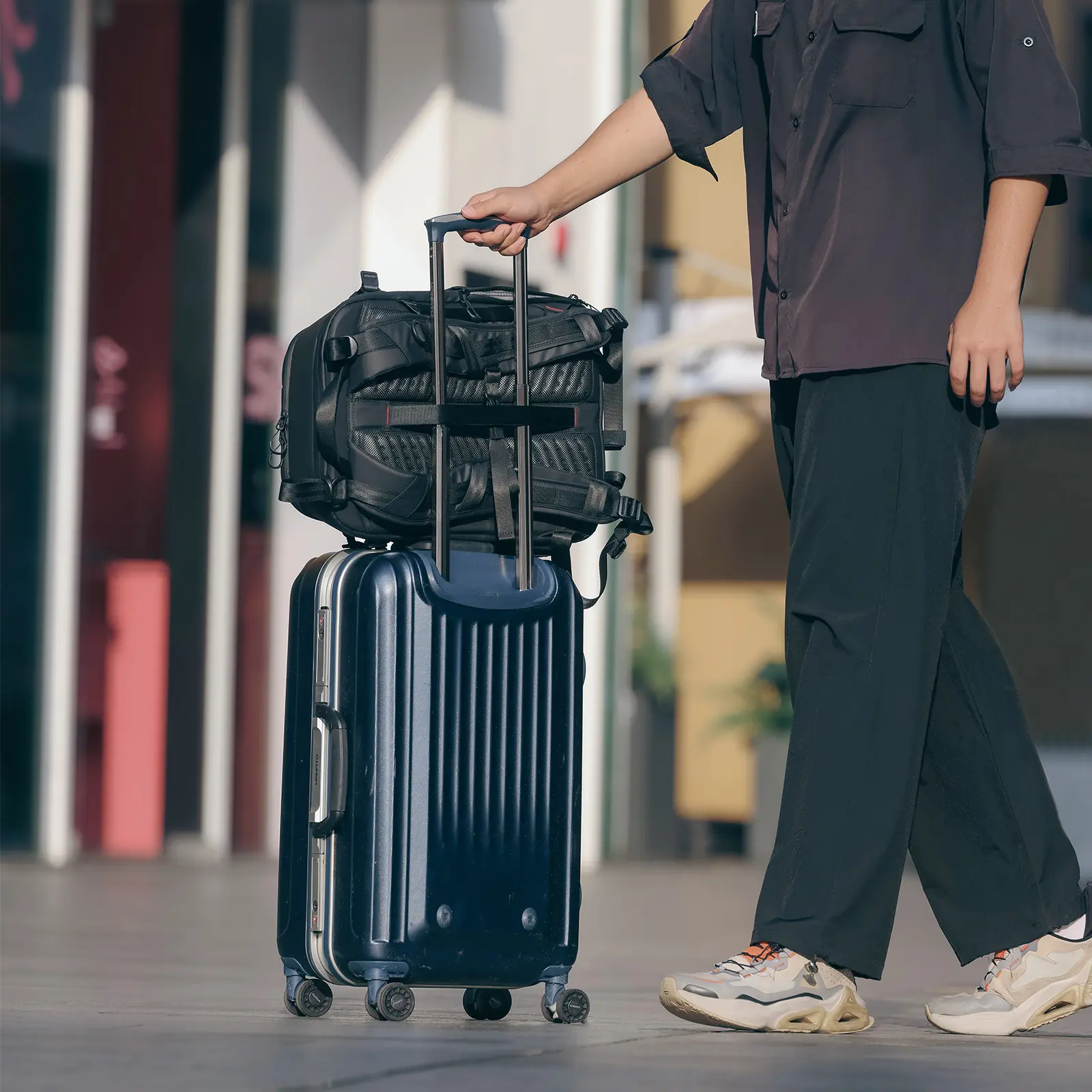 Ulanzi BP09 Traker, hardshell fotós hátizsák, 22L