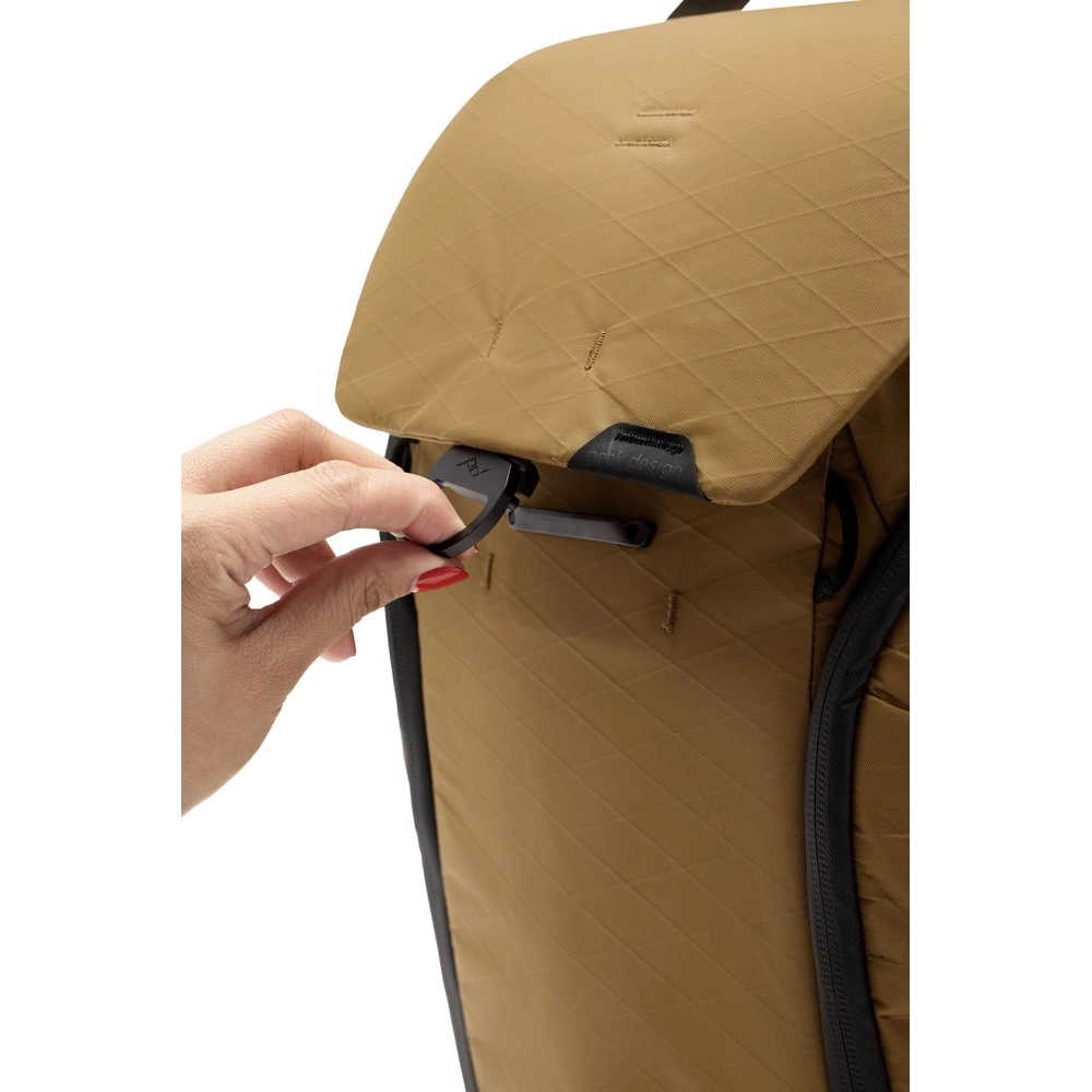 PEAK DESIGN Everyday hátizsák 20L v2 - Prérifarkas