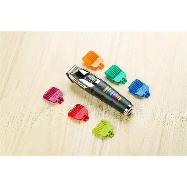Wahl Color Trim vezeték nélküli szakállvágó Wahl Color Trim vezeték nélküli szakállvágó