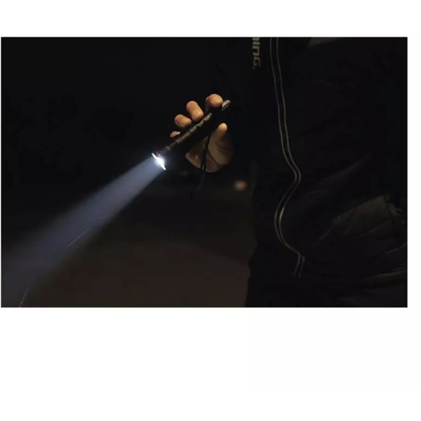 Emos LED fókuszálható elemlámpa (P3113) Emos LED fókuszálható elemlámpa (P3113)